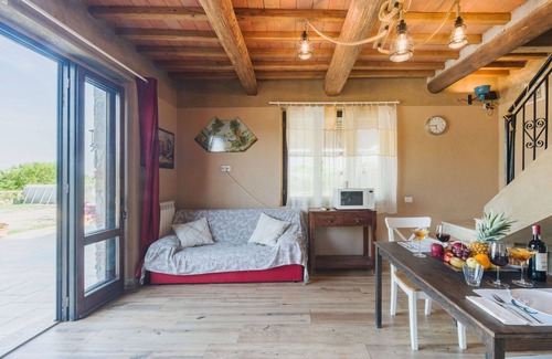 Castelvecchio House | Beautiful private villa with A/C, WIFI, private pool, hot tub, TV, terrace and pets allowed