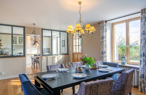 Tregunc Villa | Beautiful private villa for 6 guests with WIFI, TV and terrace