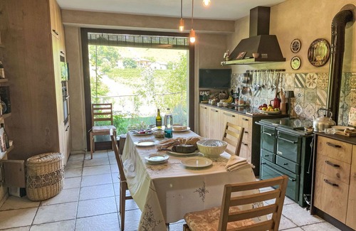 Asti House | Beautiful private villa for 6 people with WIFI, A/C, TV and terrace