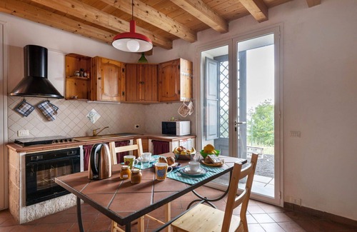 Zafferana Etnea House | Beautiful private villa for 6 guests with WIFI, TV, terrace and pets allowed