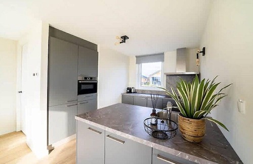 Linden House | Beautiful private villa for 12 people with WIFI, TV, terrace and parking