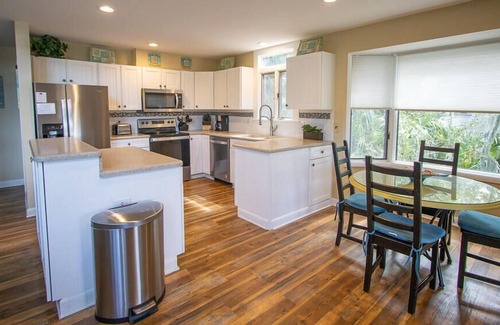 Blue Heron Lake House | Beautiful & Quiet Two-Story Family Home w/ Amazing Lake Views