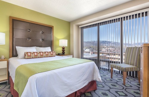 Downtown Reno Resort | Beautiful resort in the heart of it all!