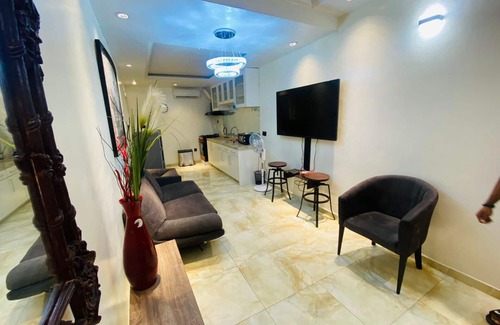 Lekki Phase 1 Apartment | Beautiful Short-let Apartment in Lekki Phase 1