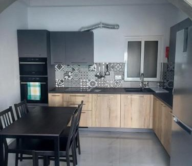 Il-Balluta Apartment | Beautiful Sliema Seaview Apt