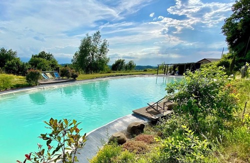 Mombarcaro Apartment | Beautiful stone-built holiday home with large privat garden