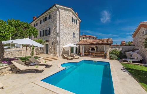 Dracevac Villa | Beautiful Stone House - Villa Parentium with Private Pool