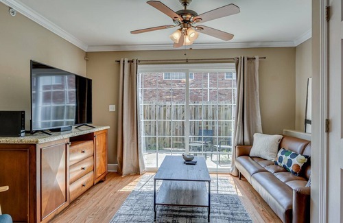 Augusta House | Beautiful Townhouse in a Great Augusta Location!