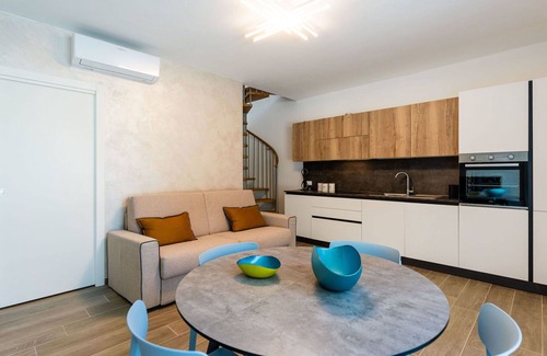 Villanova d'Albenga House | Beautiful villa for 4 people with A/C, WIFI, TV, patio and pets allowed
