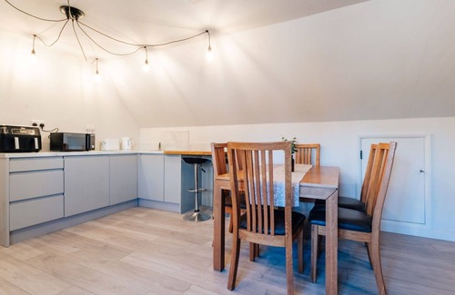 Little Stukeley House | Beautiful villa for 4 people with WIFI
