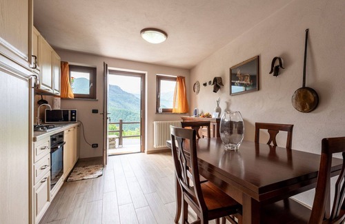 Roburent House | Beautiful villa for 5 guests with WIFI, TV and terrace