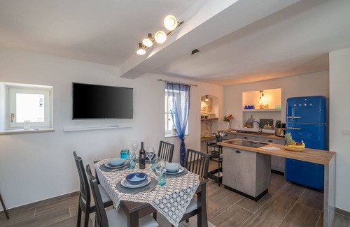 Fiorini House | Beautiful villa for 5 people with private pool, A/C, WIFI, TV, terrace and pets allowed