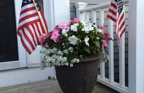 Naushop House | Beautifully furnished & impeccably maintained 5 bed, 3 1/2 bath Nantucket home