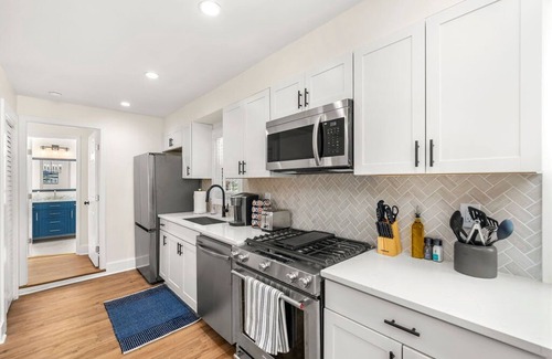 Norcross House | Beautifully Modern Cottage in Historic Norcross