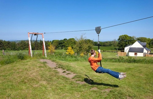 Linlithgow Apartment | Beech Cottage at Williamscraig Holiday Cottages
