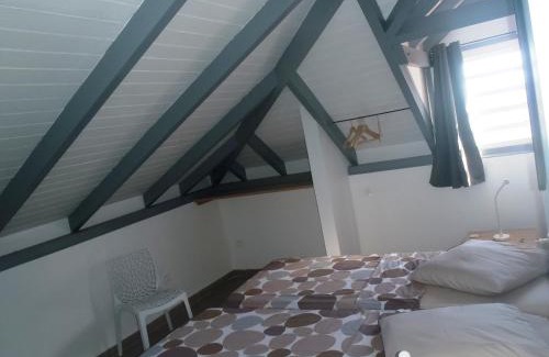 Terre-de-Haut Apartment | Bel hébergement indépendant, 3 pièces, terrasse très belle vue mer, proche plages, super calme