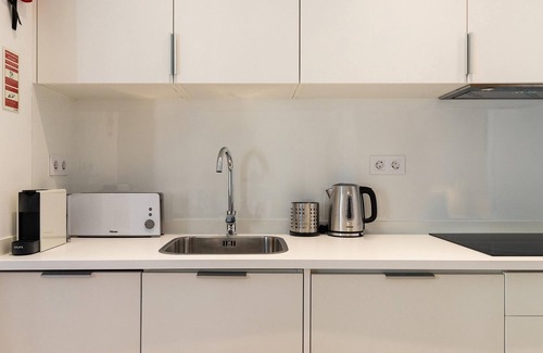 Belem Apartment | Belem Design Studio 1 by Homing