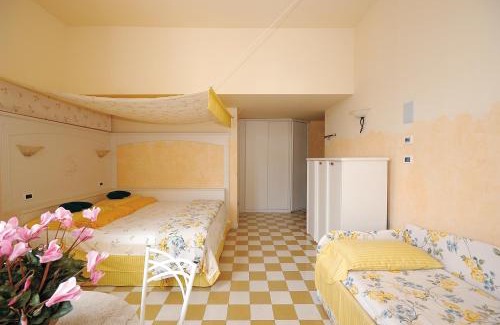 Riva del Garda Hotel | Bellavista Lakefront
