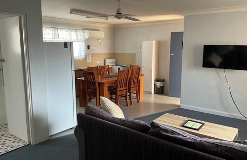 Coffs Harbour Hotel | Bentleigh Motor Inn - Under New Management
