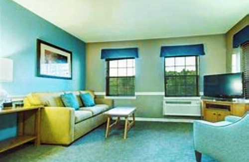 Hancock Resort | Bentley Brook 1-BR Mountainside resort sleeps 8