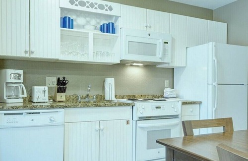 Hancock Resort | Bentley Brook at Jiminy Peak - 2 Bedroom - ski in/out