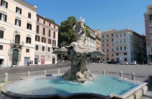 Rione III Colonna Apartment | Bernini apartment