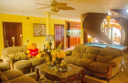 IronShore Estates Bed & Breakfast | Bertrann Bed & Breakfast