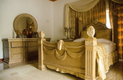 IronShore Estates Bed & Breakfast | Bertrann Bed & Breakfast
