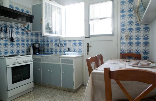 Attiki Apartment | Best House Larisis Metro Athens