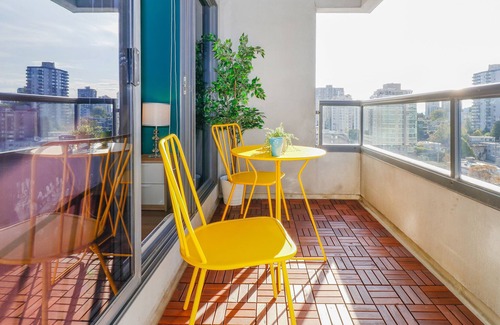 Downtown Vancouver Apartment | Best Location Downtown Chic Suites