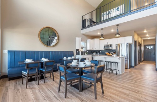 Kimberling City House | Best Views of Table Rock-Skee Ball-Arcade-Hot Tub-Free Silver Dollar Tickets
