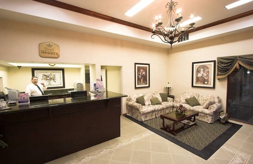 Mojave Hotel | Best Western Desert Winds
