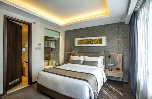 Uttara Hotel | Best Western Plus Maple Leaf