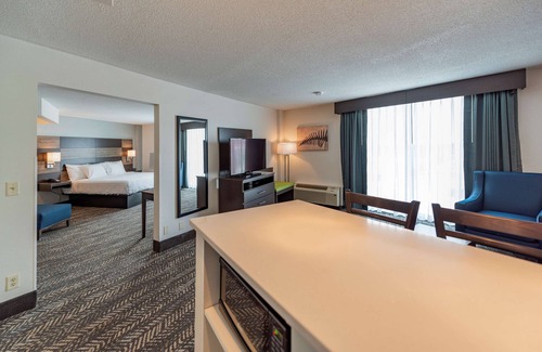 Wausau Hotel | Best Western Plus Wausau Tower Inn