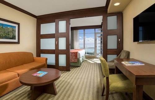 Sunny Isles Beach Hotel | Better Choice for your Beach Getaway! 4 Spacious Units, Onsite Dining, Pool