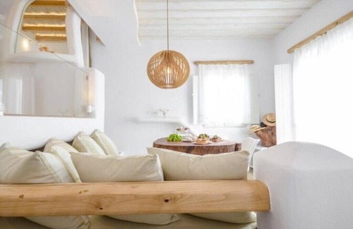Maragas Apartment | BH093 - C - Suite Naxos
