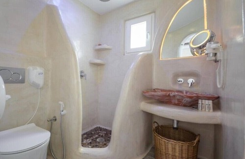 Plaka Apartment | BH094 - C - Suite Naxos