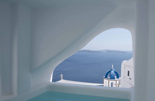 Oia Apartment | BH553 - C - Suite Santorini