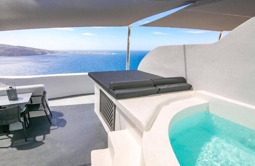 Oia Apartment | BH721 - C - Suite Santorini