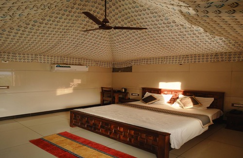 Udaipur Resort | Bharat lake View Resort