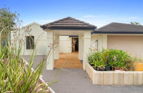 Bibra Lake House | Bibra Lake Roomies