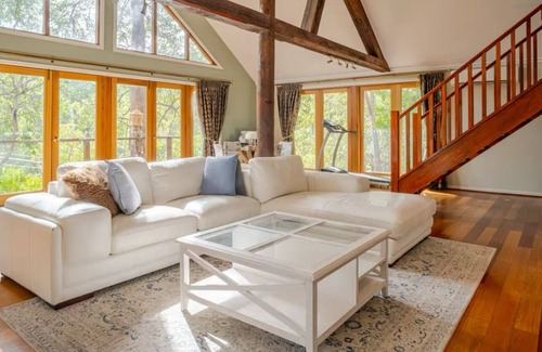Bickley Cabin | Bickley Tree Stay - Charming 2-bedroom guest suites in Bickley, Perth Hills