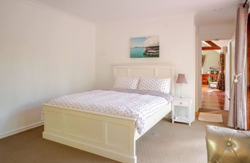 Bickley Cabin | Bickley Tree Stay - Charming 2-bedroom guest suites in Bickley, Perth Hills