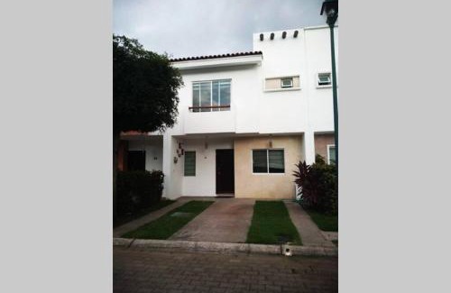 Flamingos Apartment | Bienvenido a casa Flamingos ideal para tus vacaciones ALBERCA PÚBLICA NO ES PRIVADA