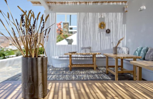 Tinos Town Apartment | Big Blue Suites & Apartments