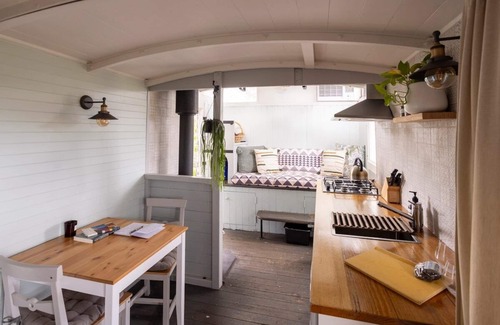 Drummond North Other | Big & Little Vine House at Zig Zag Winery
