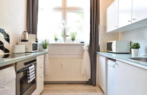 Wilten Apartment | Big place in city center with parking