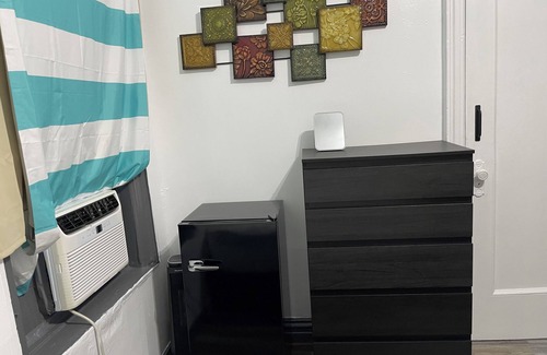 University Heights Apartment | Big room in a 3 bedroom apartment
