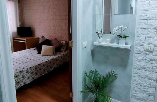 Arona Cabin | Big Room Tenerife Sur Private Bathroom Wifi