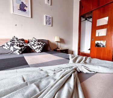 Oeiras Apartment | Big Sunset Triple Room